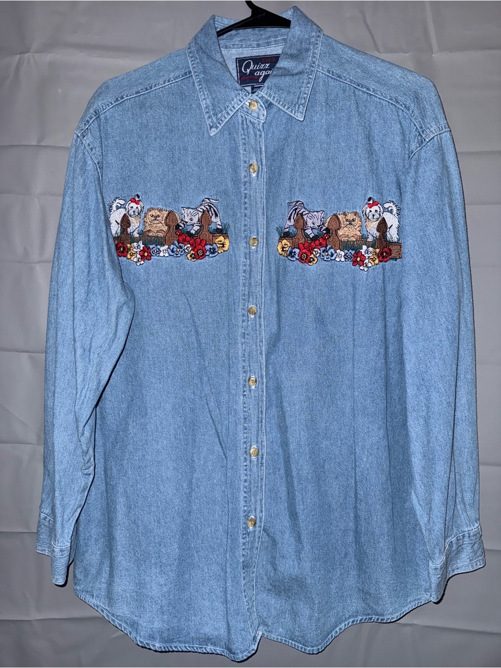 vintage Let's Quizz Again New York Embroidered Cat and Dog Denim Shirt Size M